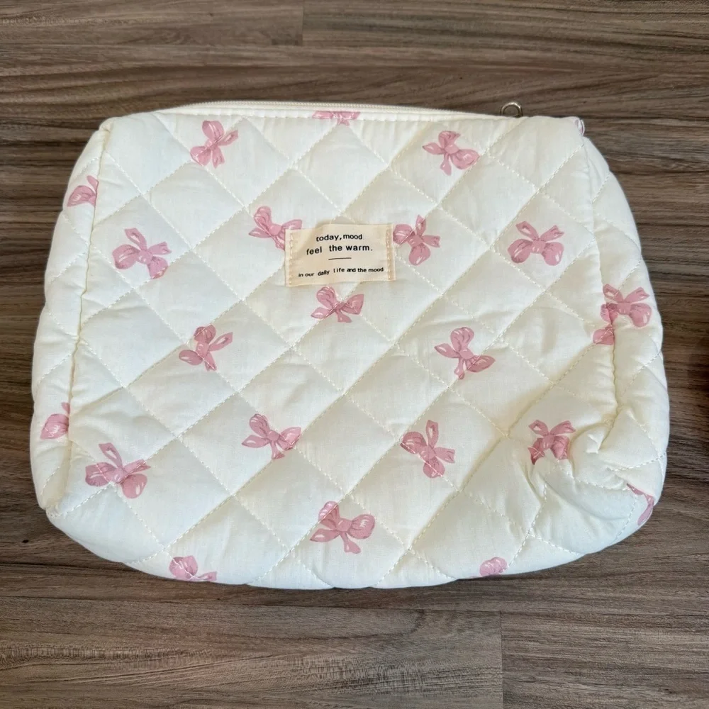 Brand New Makeup Pouch and Reusable Makeup Remover Round, Beauty Blender & Puff